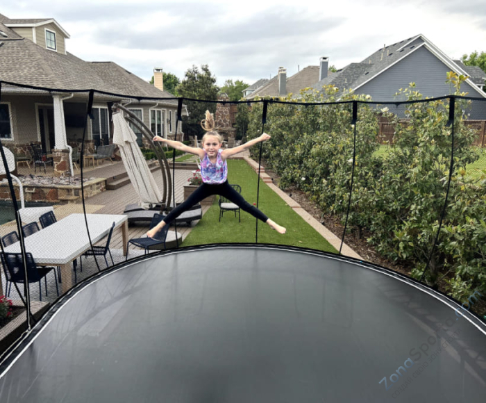 Батут овальный Springfree O200