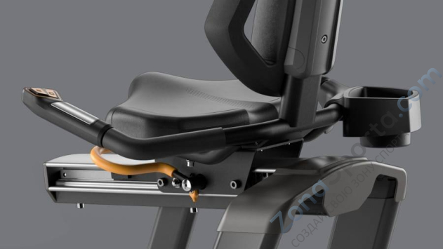 Горизонтальный велоэргометр Matrix Lifestyle с консолью GT LED