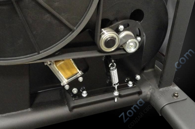 Велотренажер Circle Fitness B6 E