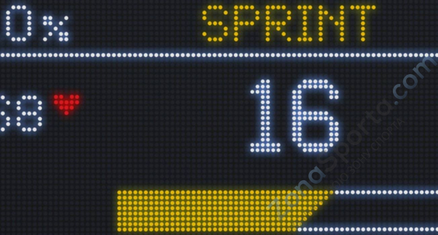 Вертикальный велоэргометр Matrix Performance с консолью Premium LED